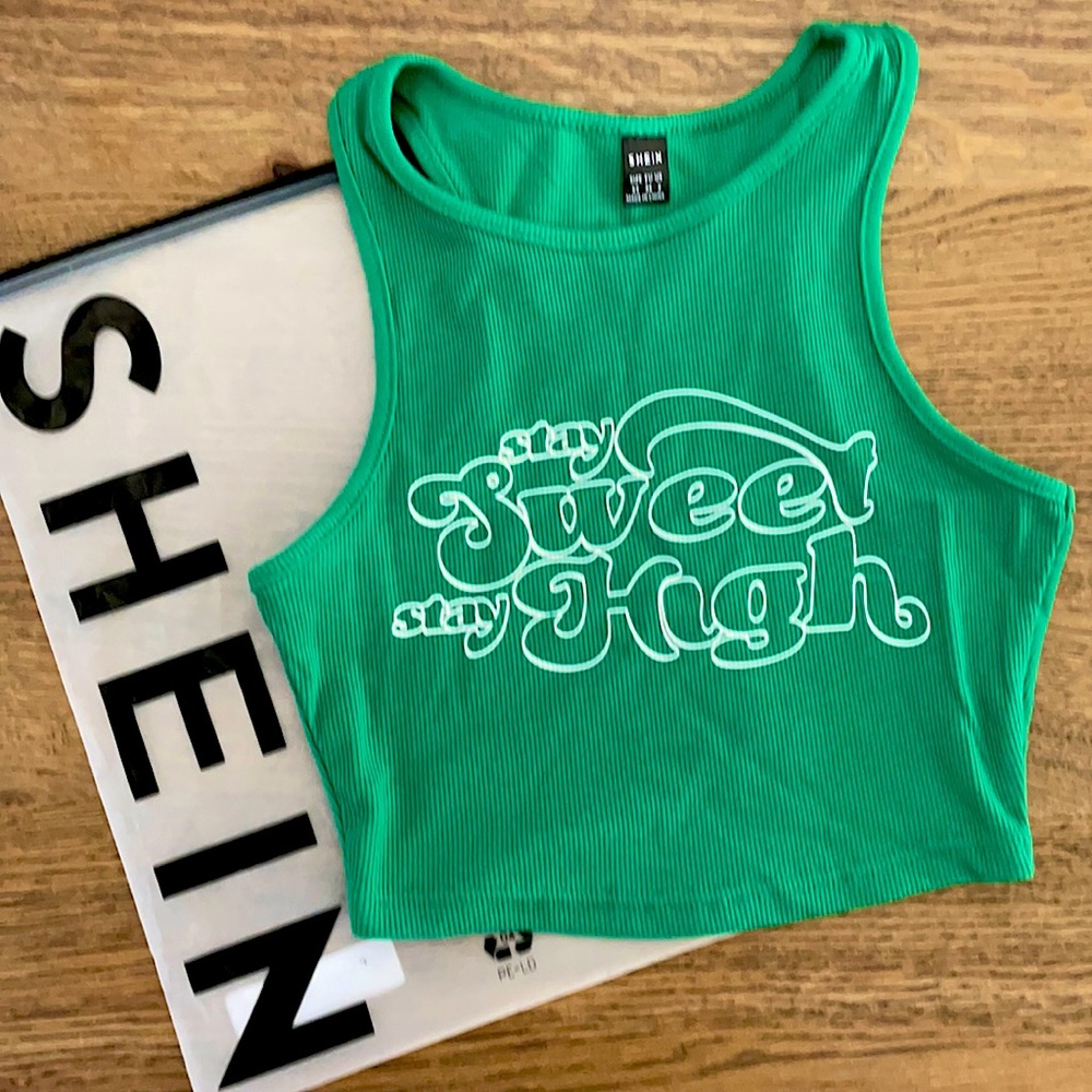 Shein Kelly Green “Stay Sweet” tank/crop top XS/2